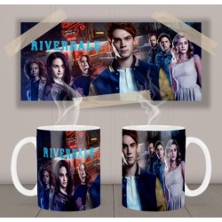 Riverdale Ashleigh Murray Camila Mendes Cole Sprouse Kj Apa Lili Reinhart Madelaine Petsch Mt Tasse