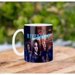 Riverdale Ashleigh Murray Camila Mendes Cole Sprouse Kj Apa Lili Reinhart Madelaine Petsch Mt Tasse