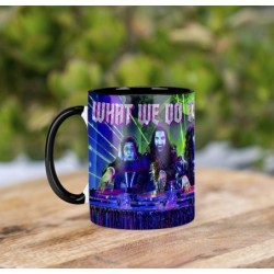 What We Do In The Shadows Kayvan Novak Natasia Demetriou Matt Berry C Mv Tasse