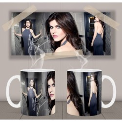 Alexandra Daddario Mv Tasse