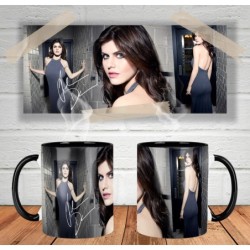 Alexandra Daddario Mv Tasse